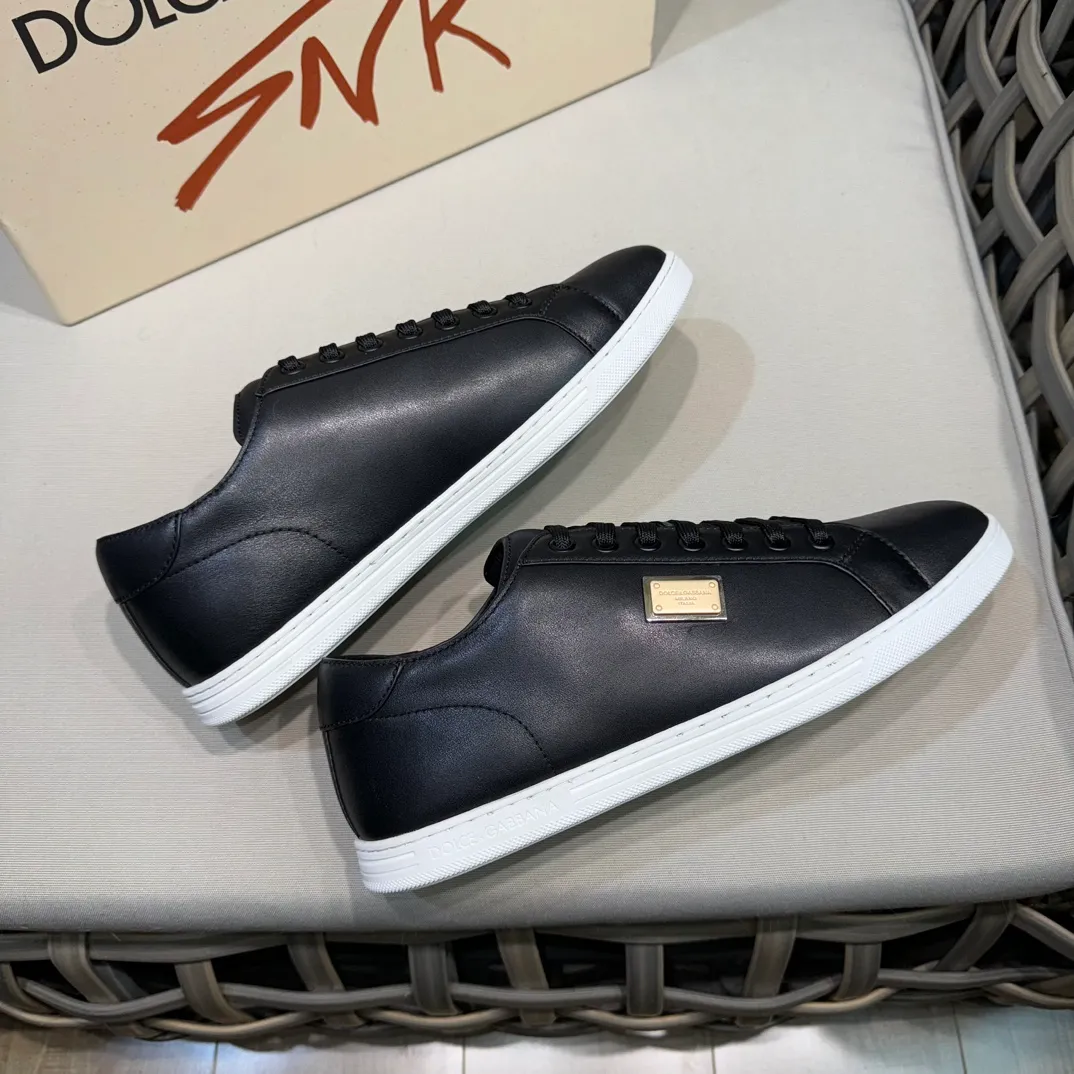 Men's Men's Shoes 💰400 [New Style] 🐝🐝DG—Dolce&G men's calfskin sneakers Portofino Yacht shoes, simple and versatile design, unique saddle leather soles. The Dolce &G logo rear wing is the icing on the cake. Imported cowhide + rubber outsole Size: 39-44 (customized at 38.45)